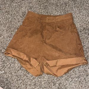 Boho high waisted cuffed short